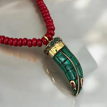 Load image into Gallery viewer, Symbol of Strength &amp; Protection - Big Horn Necklace
