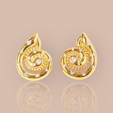 Load image into Gallery viewer, Cz Seashell Earrings
