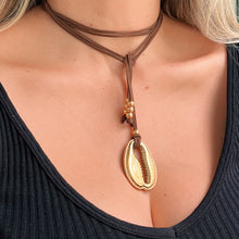 Load image into Gallery viewer, Seashell Cord Necklace
